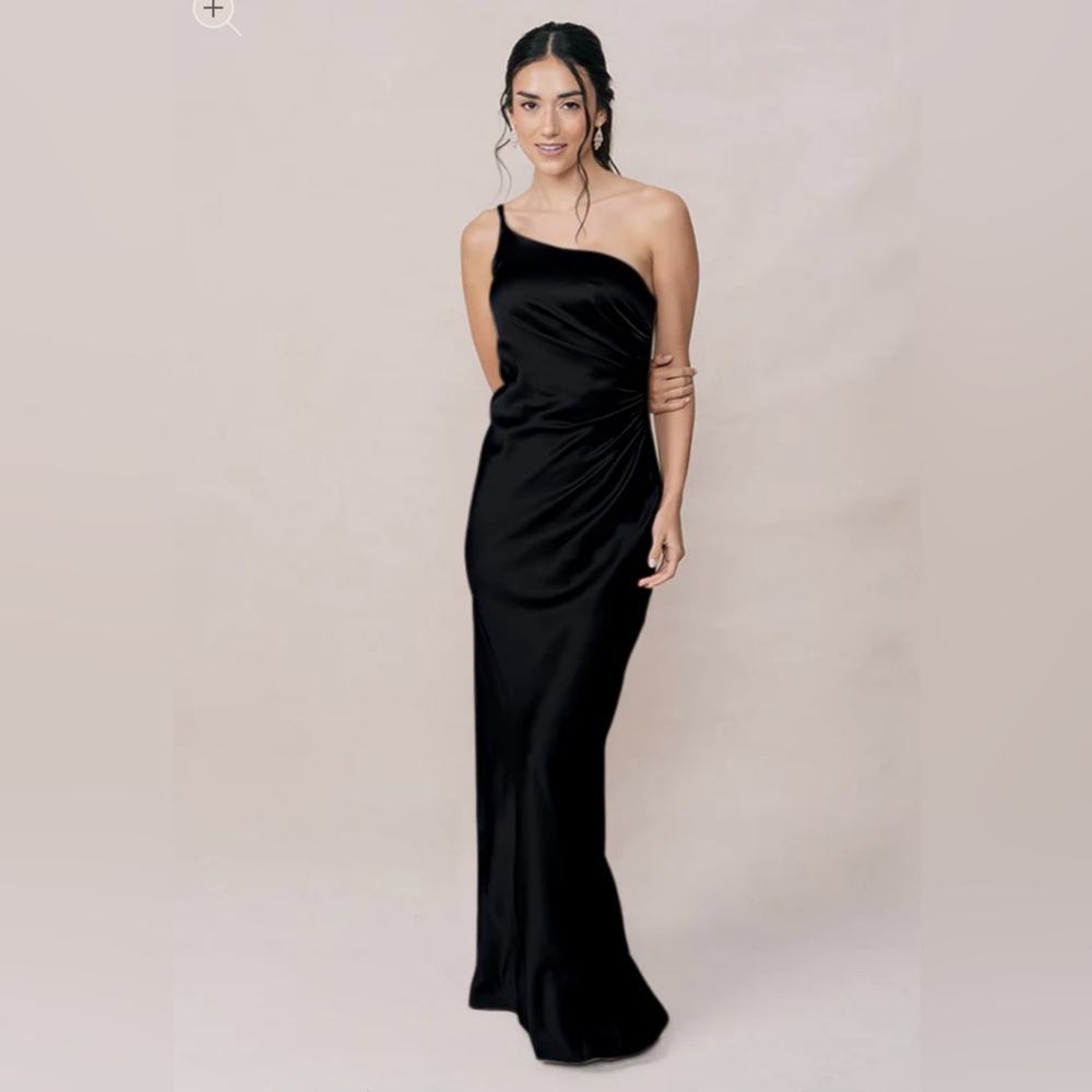 Revelry Jade size 2 bridesmaid dress black satin one shoulder prom black tie